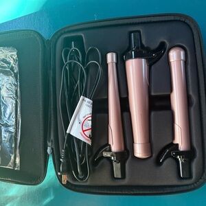 The Beachwaver Co.
The Beachwaver Co. Multi Barrel Beachwaver -